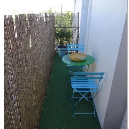 Les Tourterelles D'Avignon Apartment Exterior photo